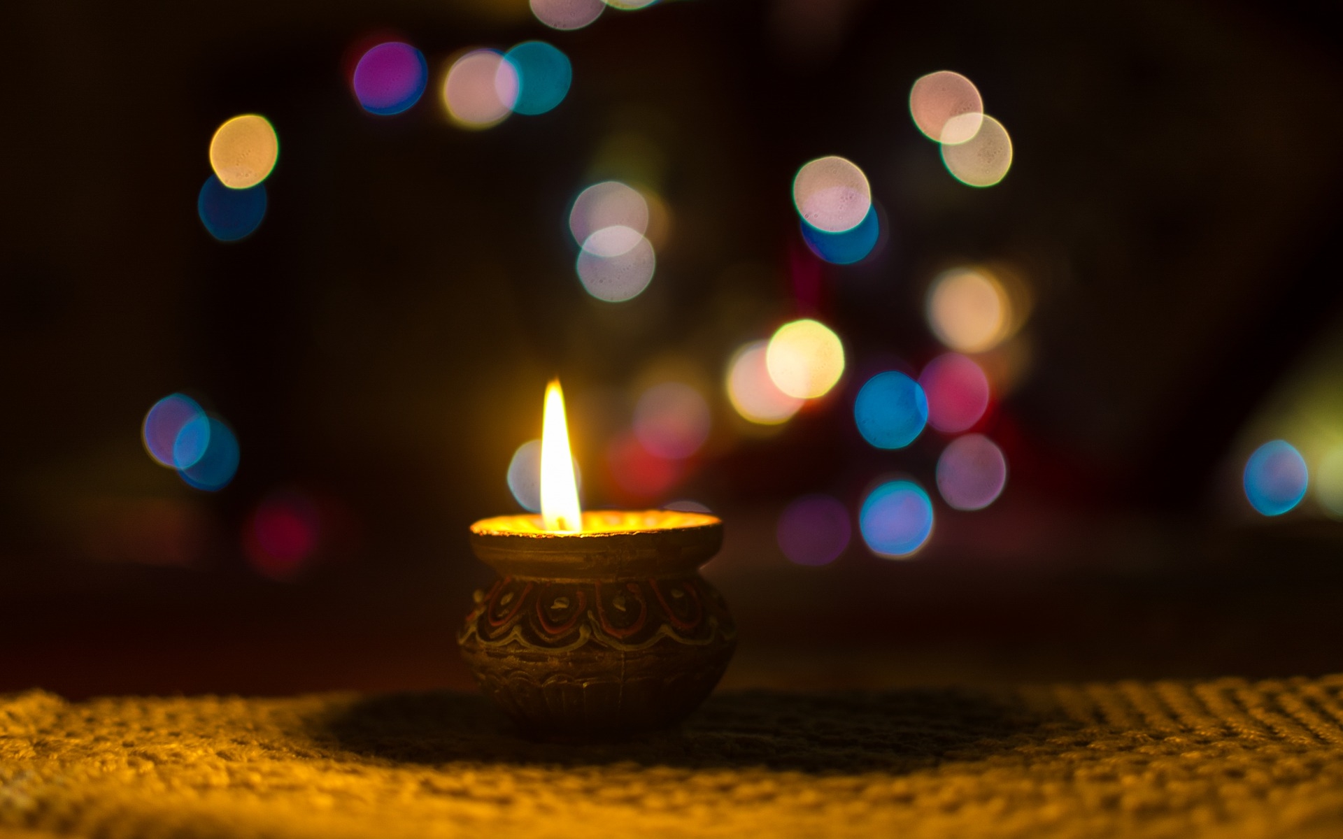 Diwali 2021: What Is Diwali? | Dates and Traditions | The Old Farmer's  Almanac