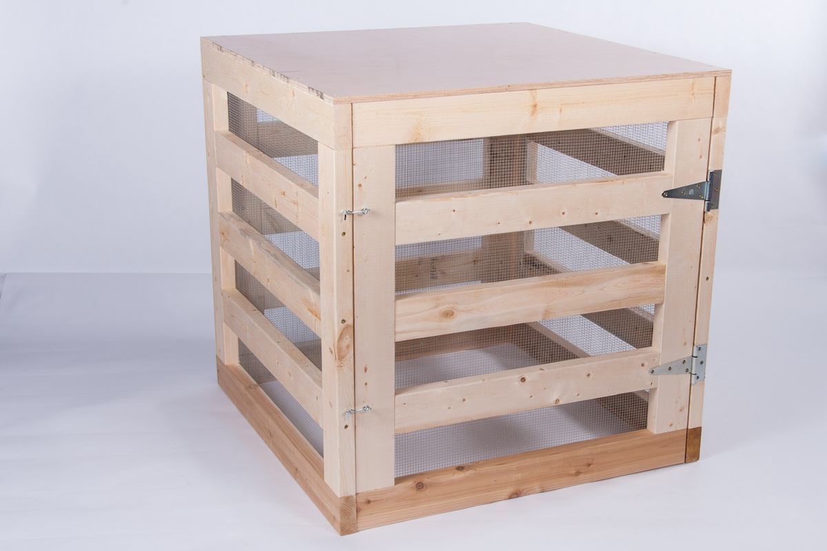 DIY wood compost bin