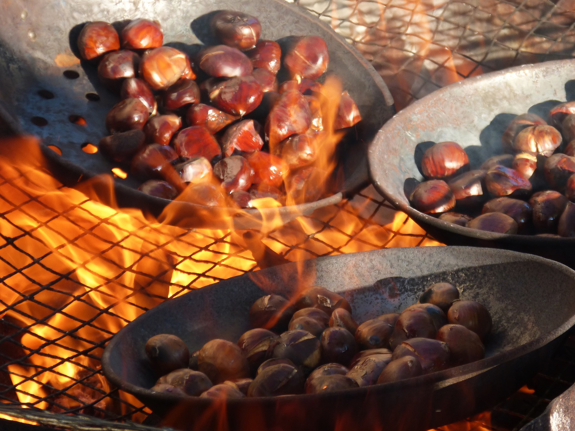 chesnuts-roasting-fire