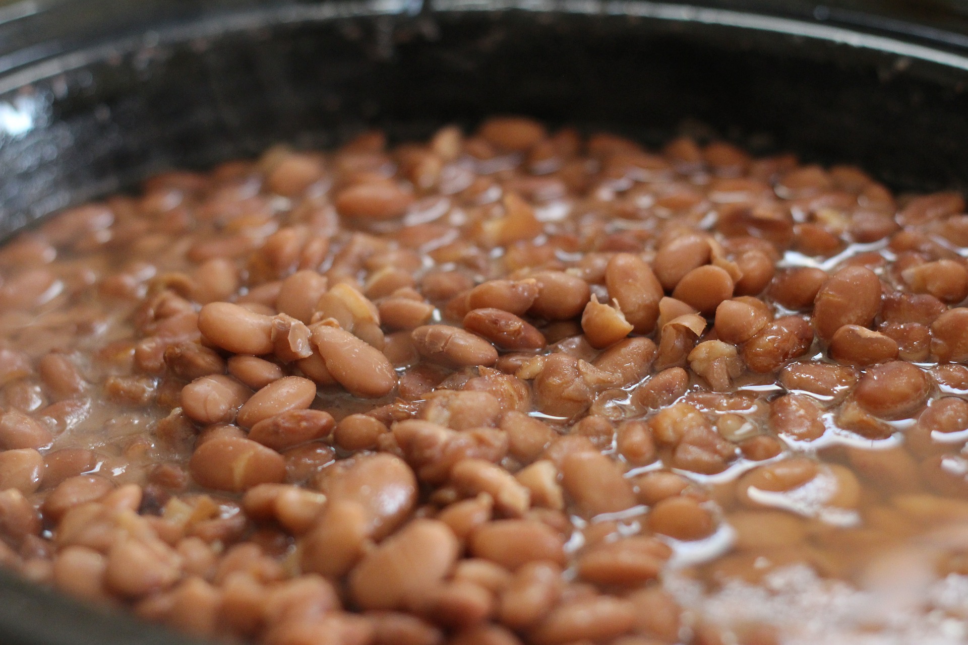 Boston-Style Baked Beans Recipe | Old Farmer's Almanac