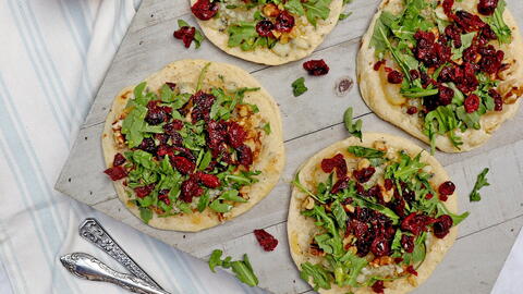 Pear, Walnut, Arugula, and Gorgonzola Tartlets
