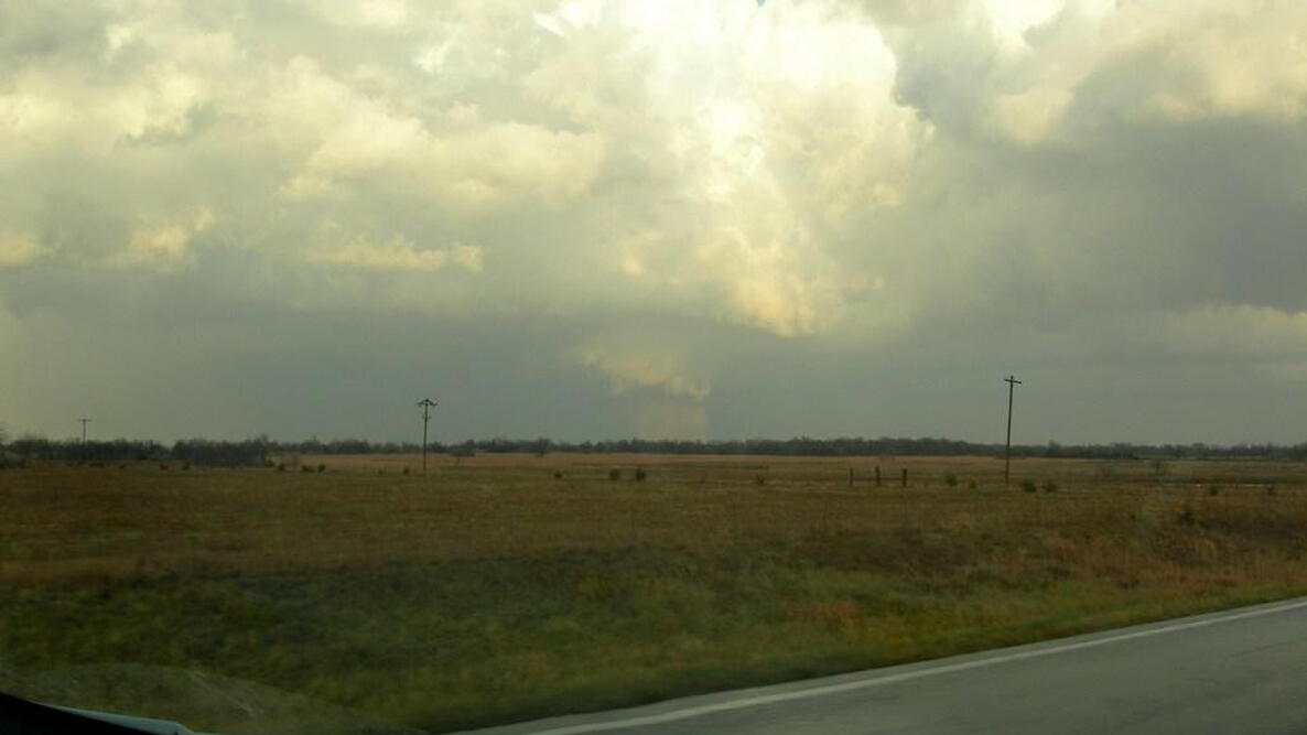 Tornado outside of Erie Kansas