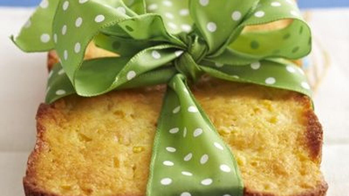 loaf of cornbread tied with a green ribbon