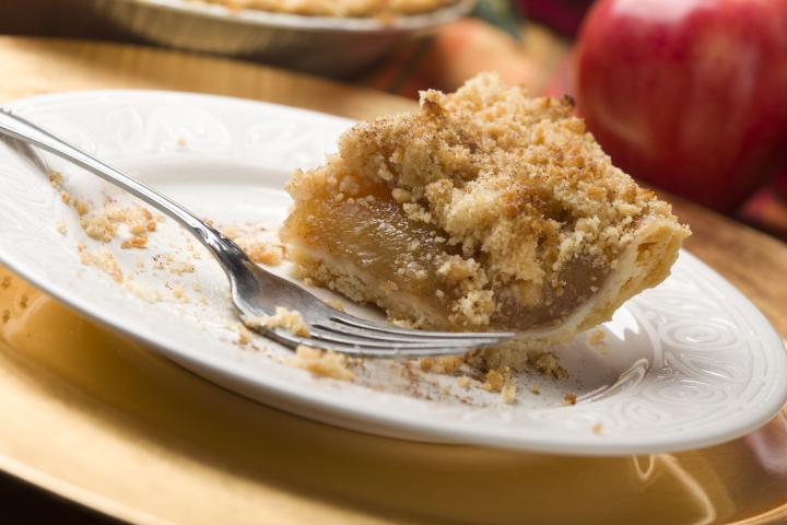applesauce-crumb-pie.jpg