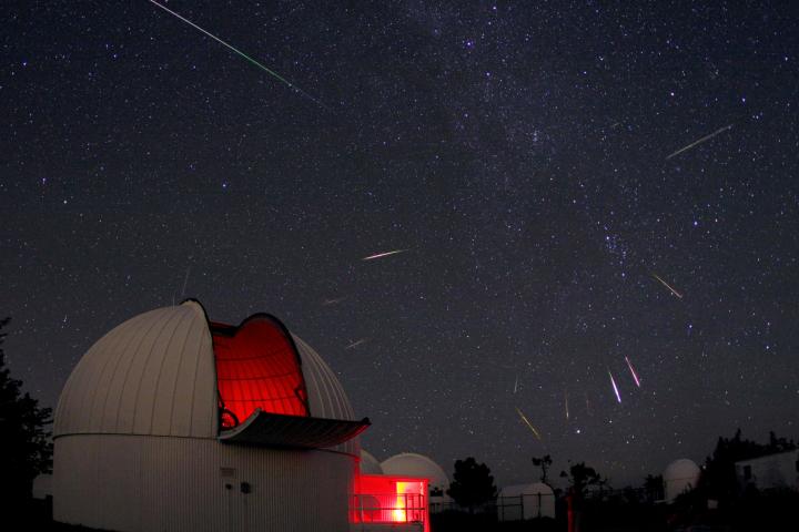 august-meteor-shower-perseids.jpg