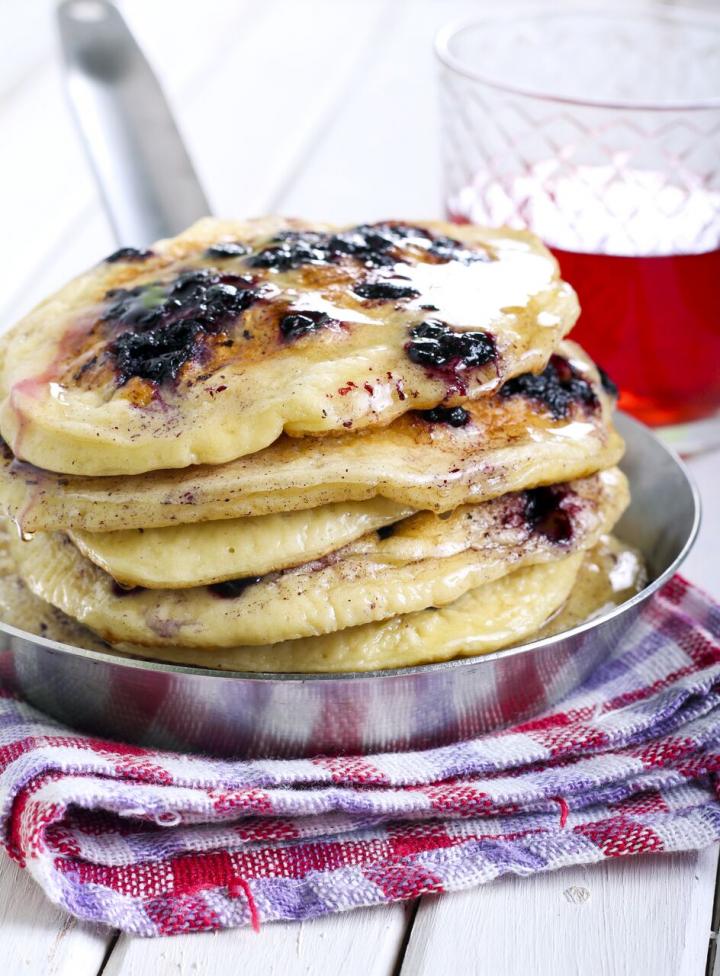 blueberry-buttermilk-pancakes.jpg