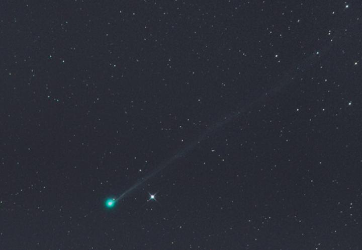 comet_2p_encke_nov8color_732_full_width.jpg