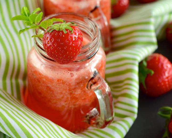 Strawberry Lemonade, by Amallia Eka, Shutterstock