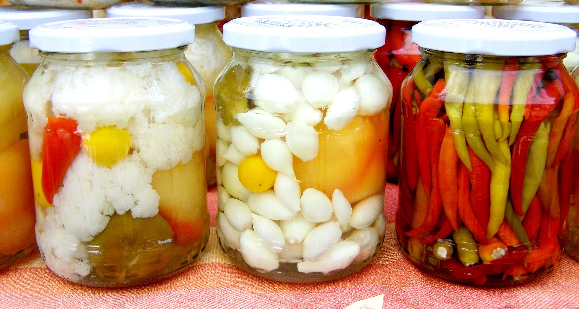 homemade-pickles-700037_1920.jpg