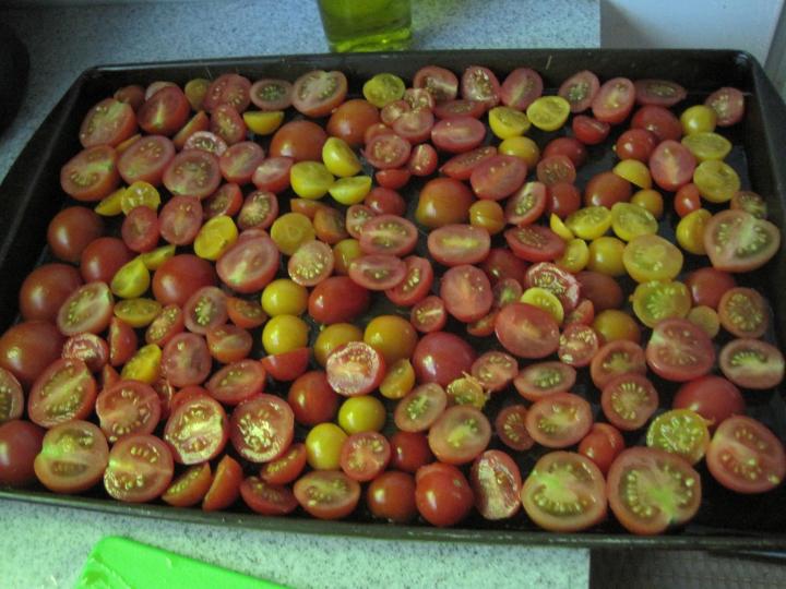 roasted_tomatoes_001_full_width.jpg