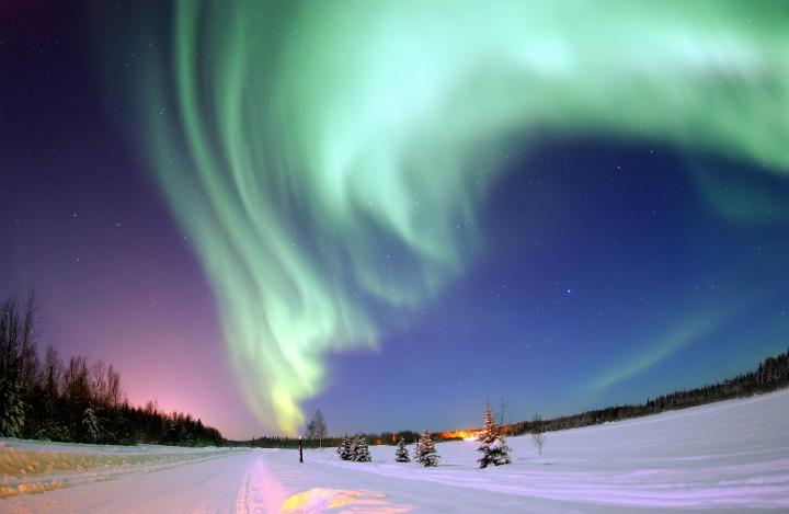aurora-borealis-69221_1920_full_width.jpg