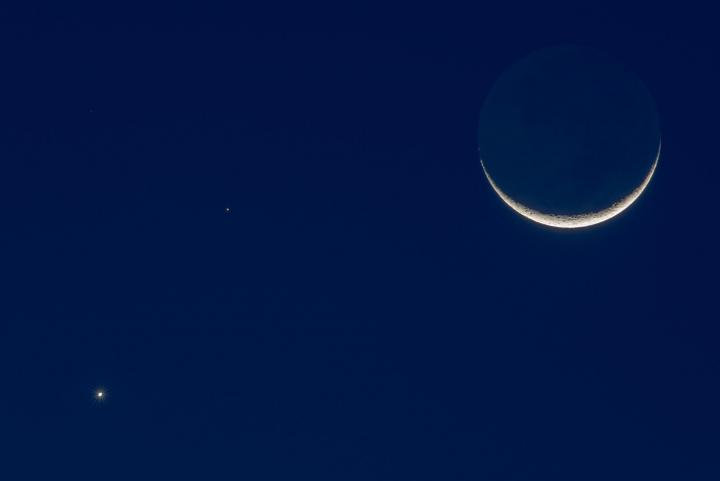 crescent-moon-shutterstock_1109651162_full_width.jpg
