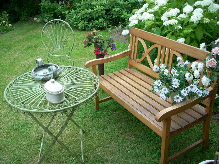 garden-bench-171841_1920_full_width.jpg