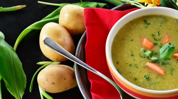 potato-soup-2152265_1920_full_width.jpg